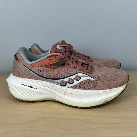 Saucony Women’s Size 7.0 Triumph 21 Lotus Bough Rose Athletic Running Shoes - Picture 1 of 14